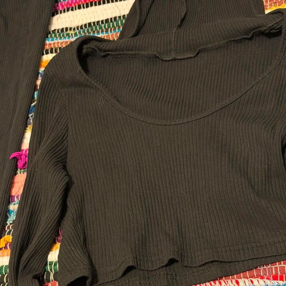 Women's Black Ribbed Knit Set - Picture 2 of 8